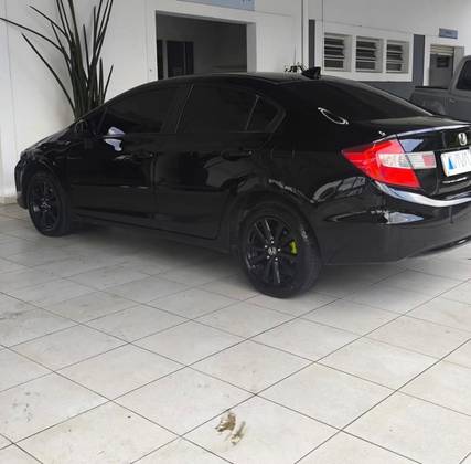 HONDA CIVIC 1.8 LXS 16V FLEX 4P AUTOMÁTICO HONDA CIVIC 1.8 LXS 16V FLEX 4P AUTOMÁTICO